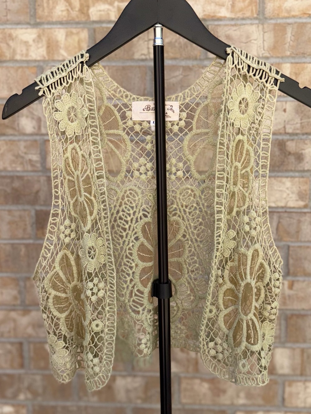 Banana USA Sheer Floral Open Front Vest Size L Boho Mesh Fairycore